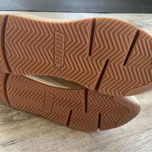 Golden goose running sole shoes size 44. Like new!!